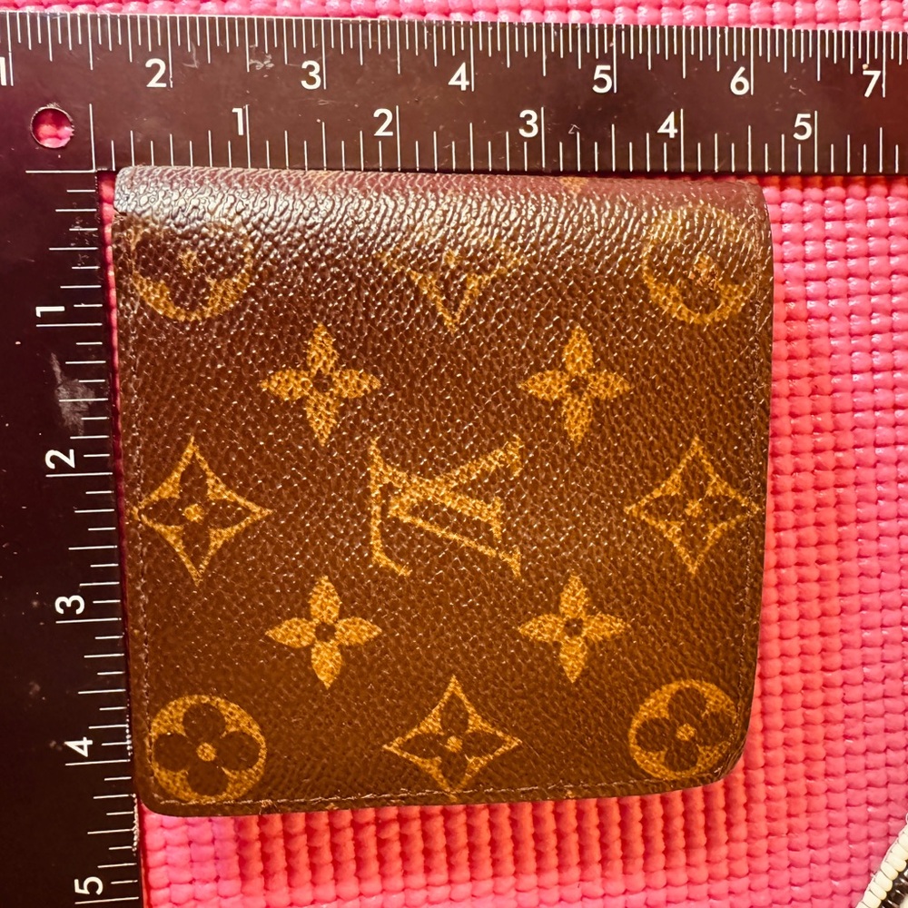 Louis Vuitton Monogram man’s wallet - Picture 3 of 11